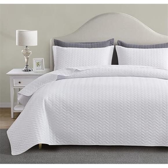 White Quilt Set Queen Size, Lightweight Bedspread Ultrasonic - Picture 8 of 8